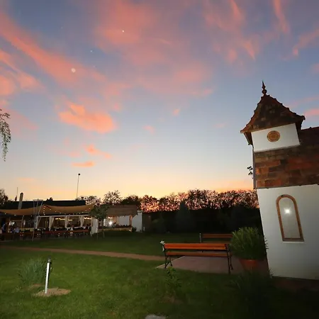 Volcz Csaladi Birtok Penzion